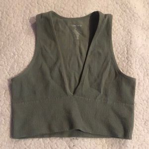 🐉Olive Crop top🐉